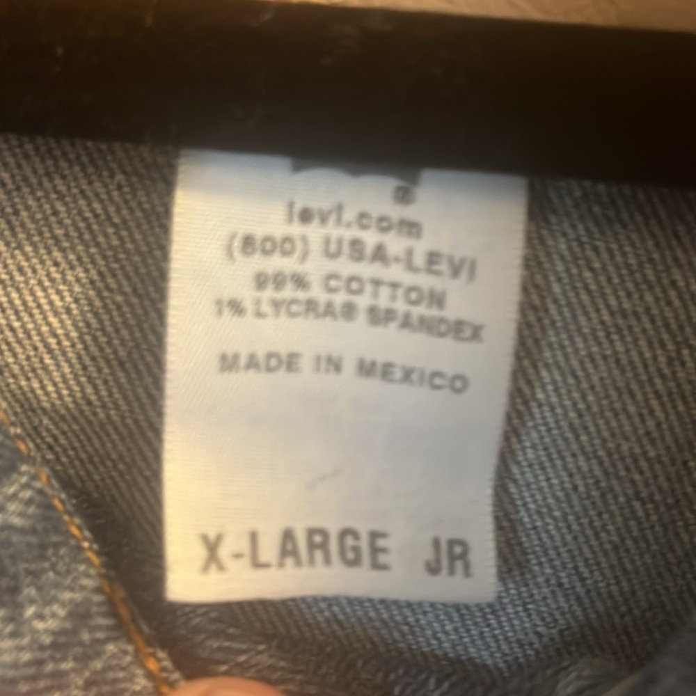 Levi Jean Jacket- Perfect Condition - image 3